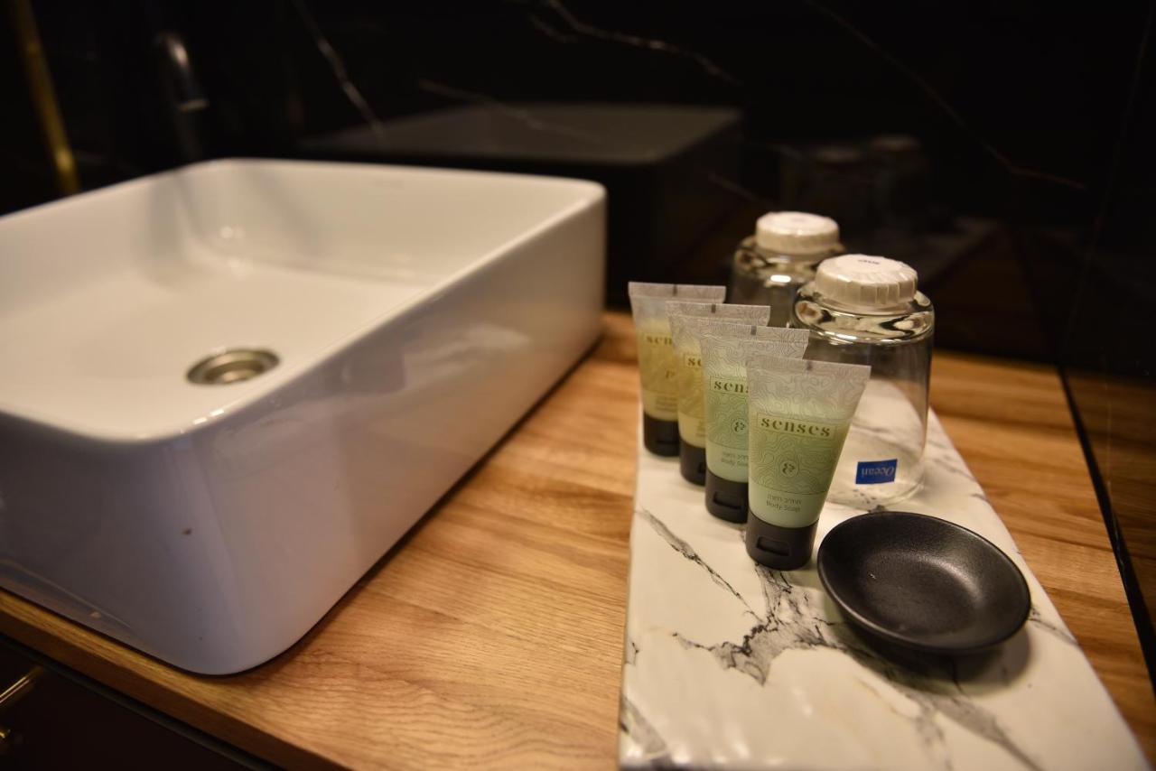Selfie'S Boutique Hotel 提比里亞 外观 照片
