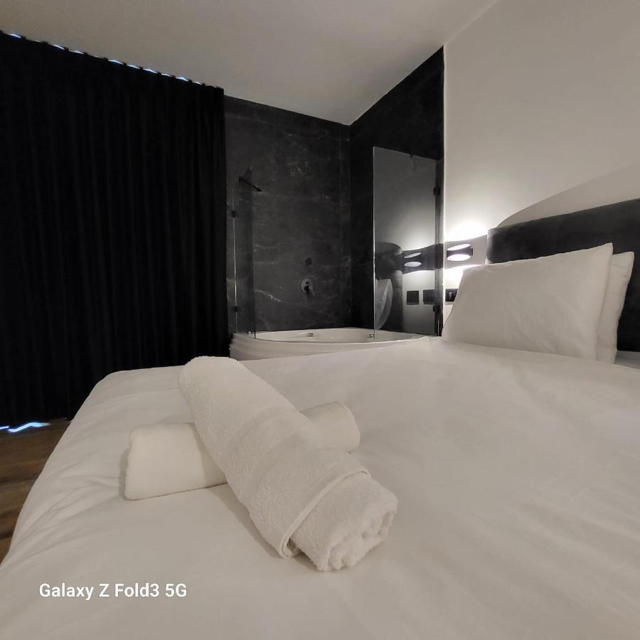 Selfie'S Boutique Hotel 提比里亞 外观 照片