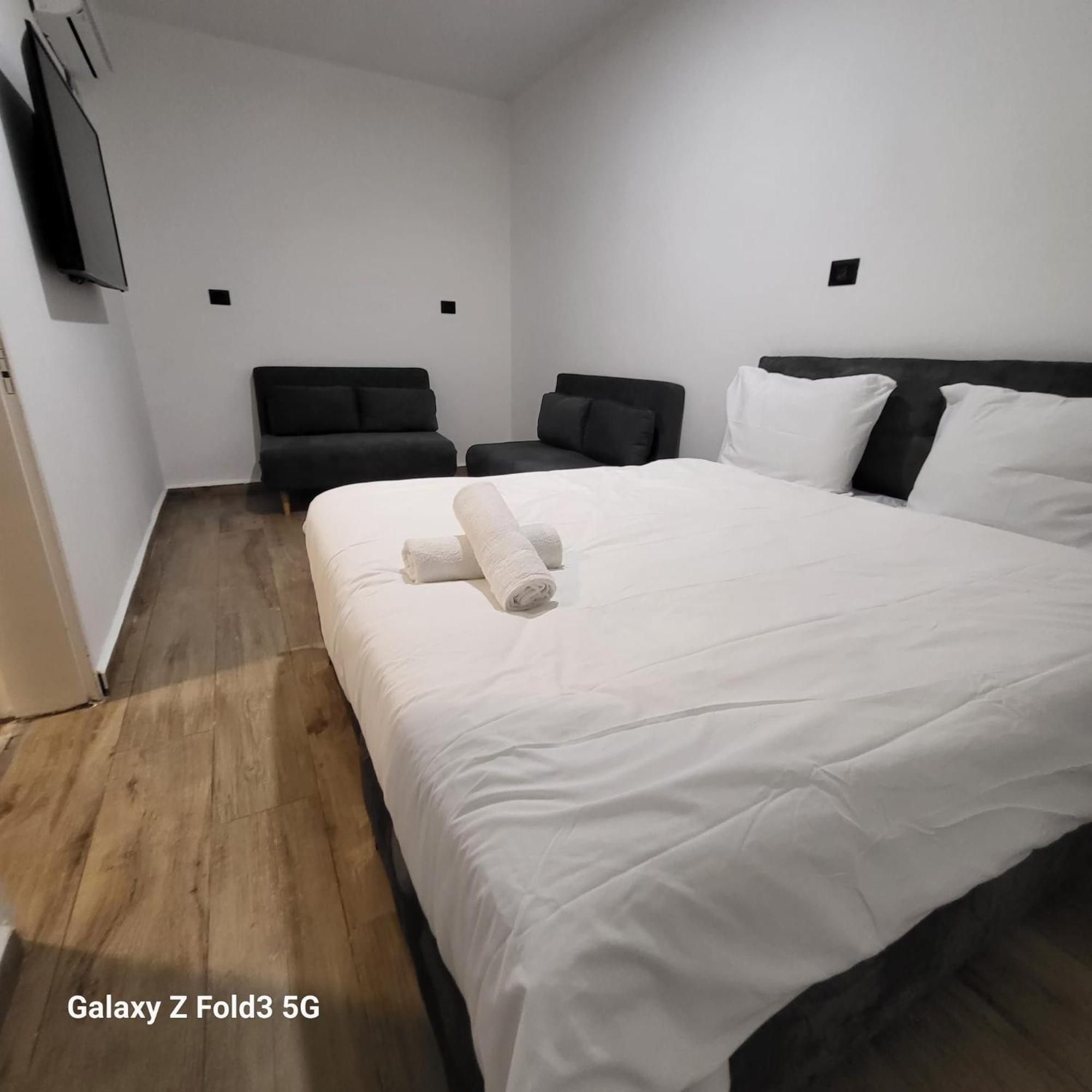 Selfie'S Boutique Hotel 提比里亞 客房 照片
